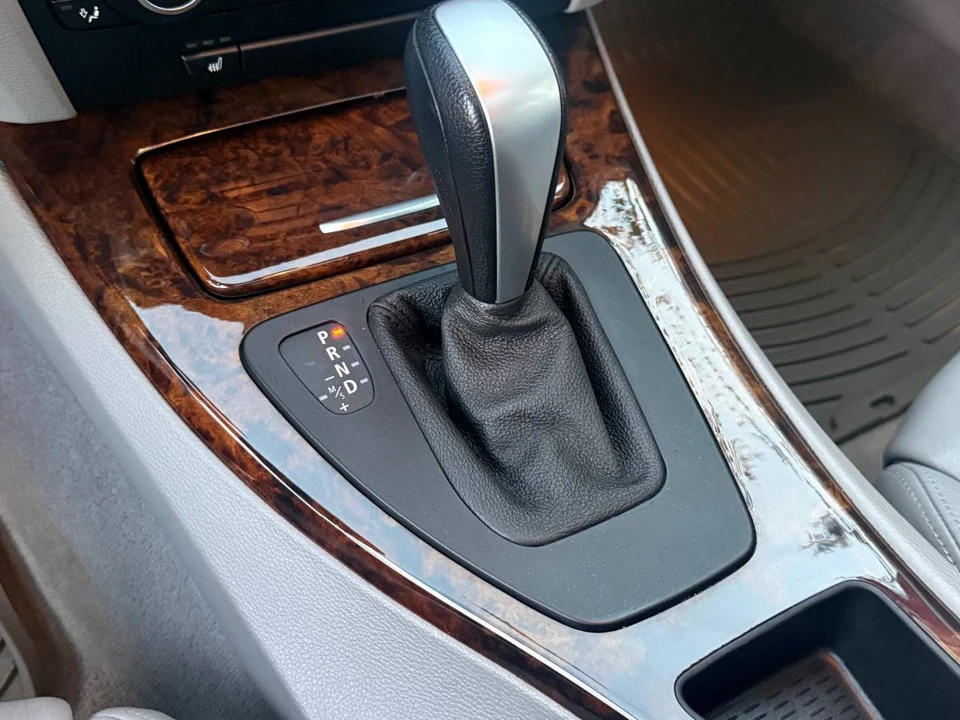 2008 BMW E90 335i Sedan - Image 17 of 24