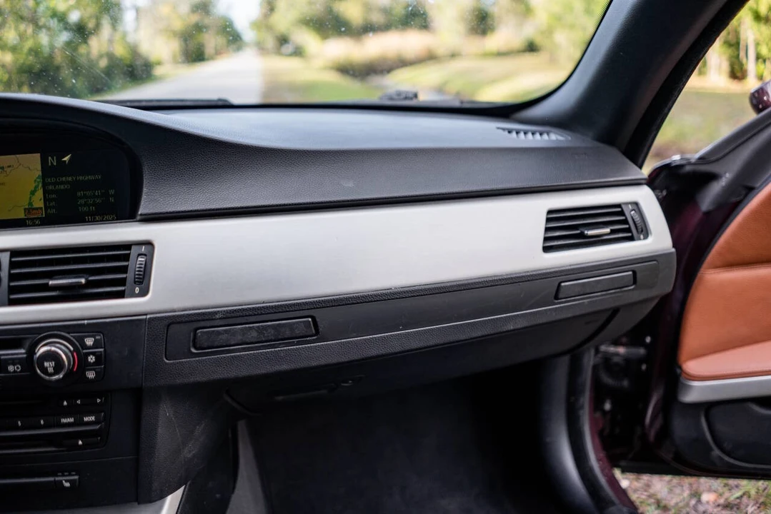 2008 BMW E93 335i Convertible - Image 18 of 21