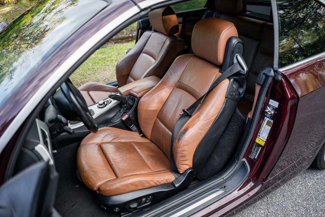 2008 BMW E93 335i Convertible - Image 13 of 21
