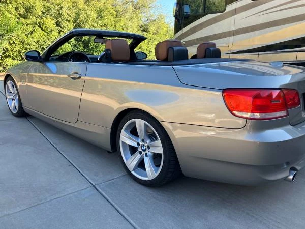 2008 BMW E93 335i Convertible - Image 2 of 2