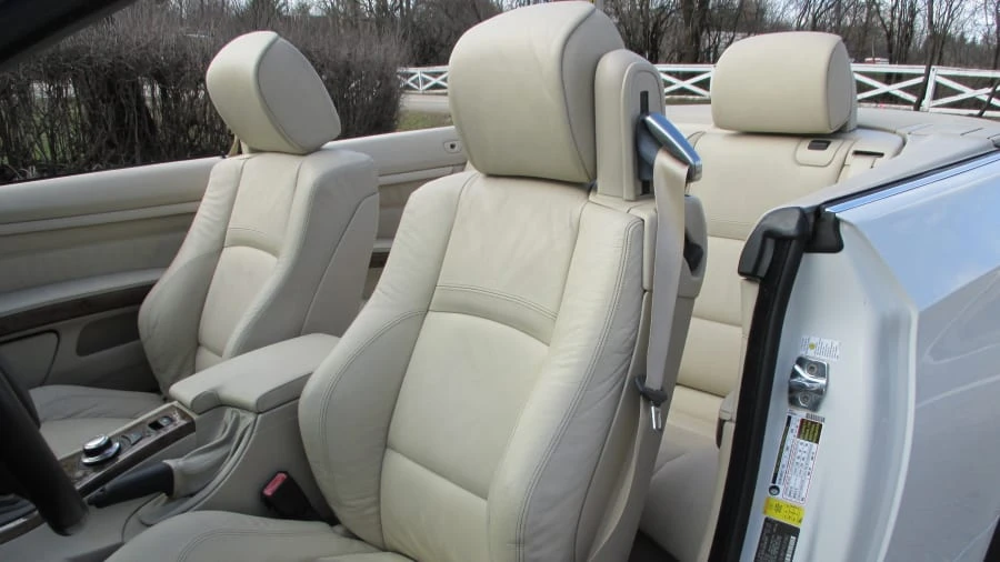 2008 BMW E93 335i Convertible - Image 6 of 15