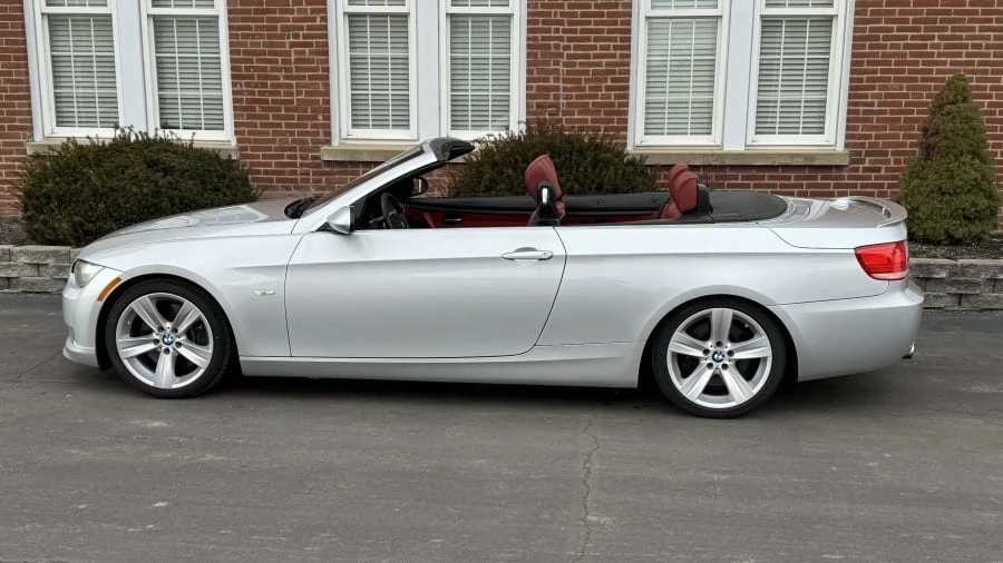 2008 BMW E93 335i Convertible - Image 2 of 11