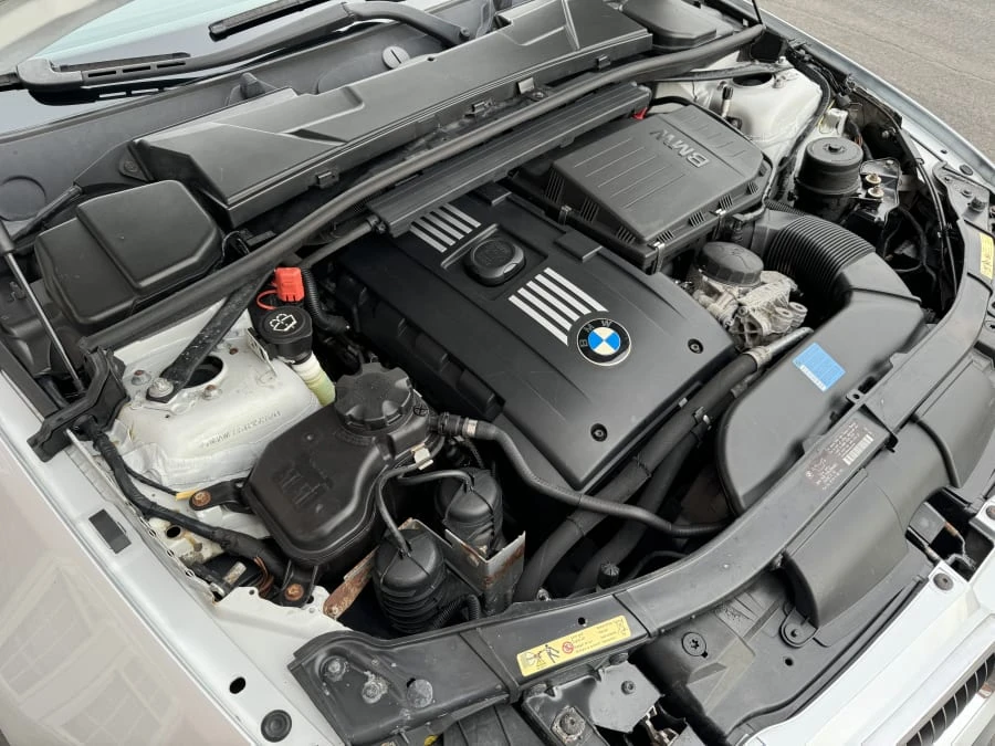 2008 BMW E93 335i Convertible - Image 11 of 11