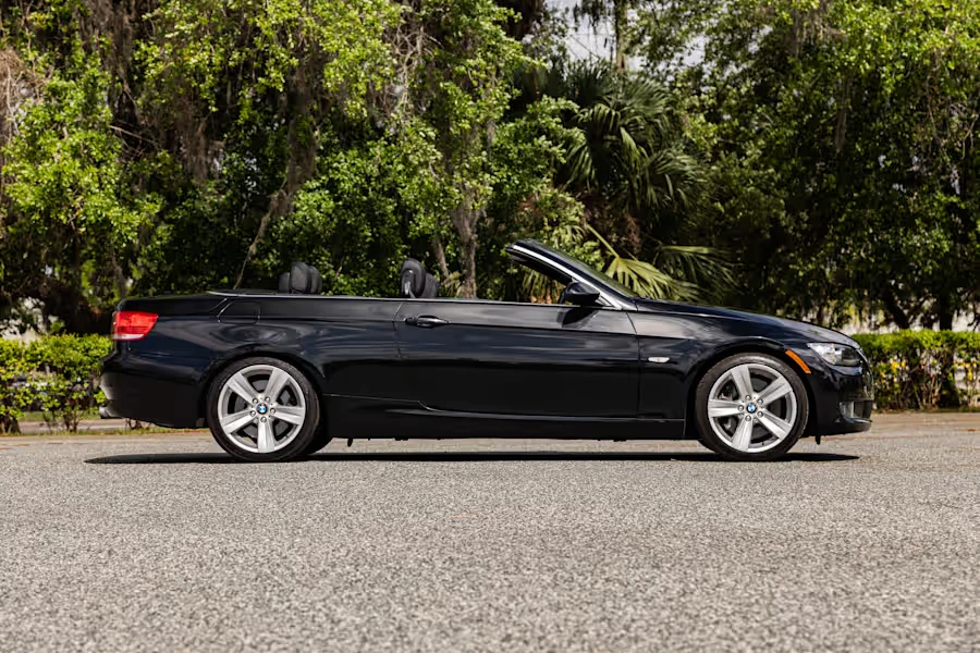 2008 BMW E93 335i Convertible - Image 2 of 27