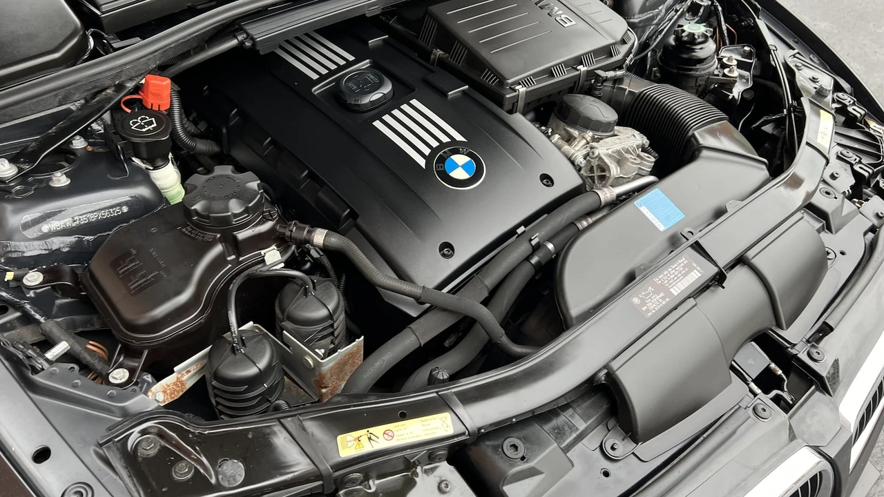 2008 BMW E93 335i Convertible - Image 8 of 11