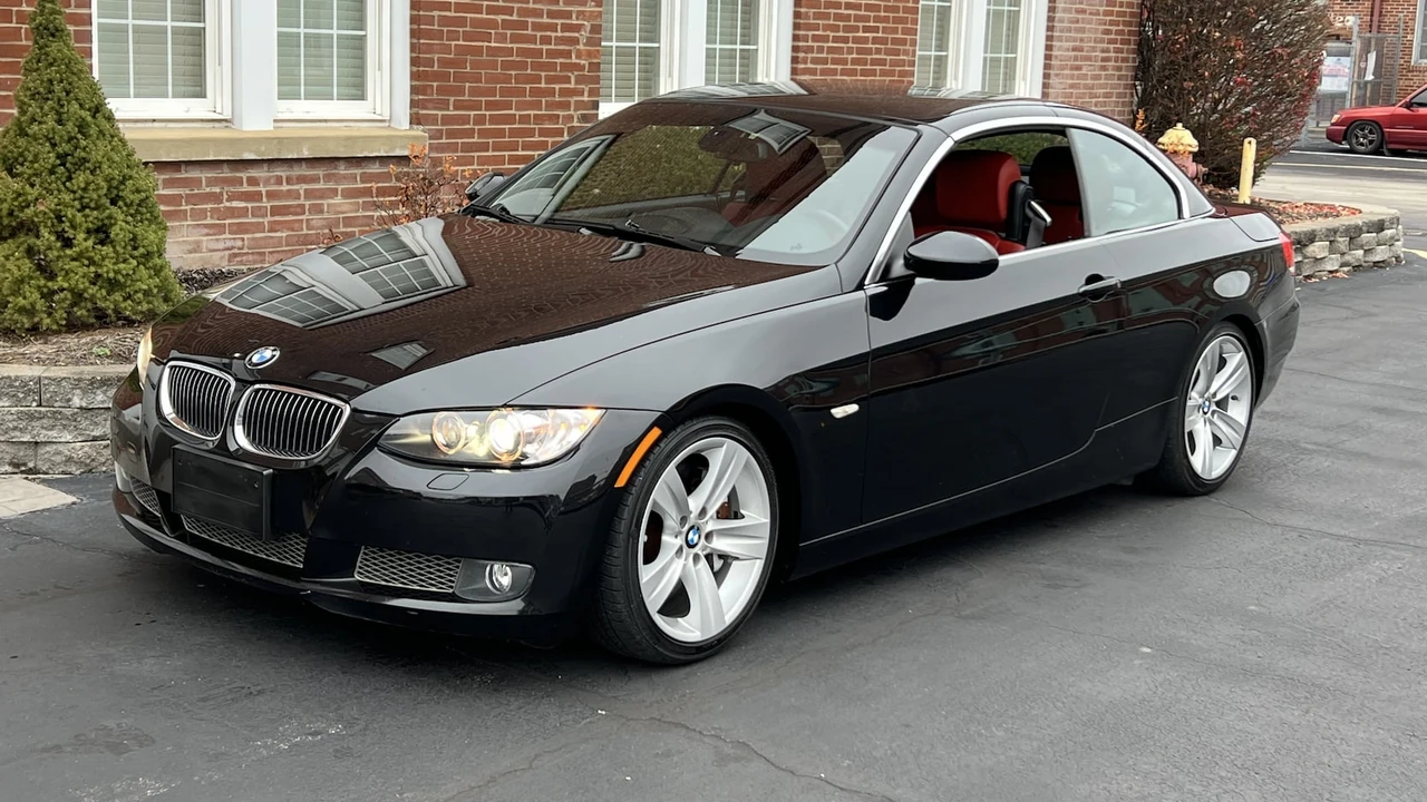 2008 BMW E93 335i Convertible - Image 9 of 11