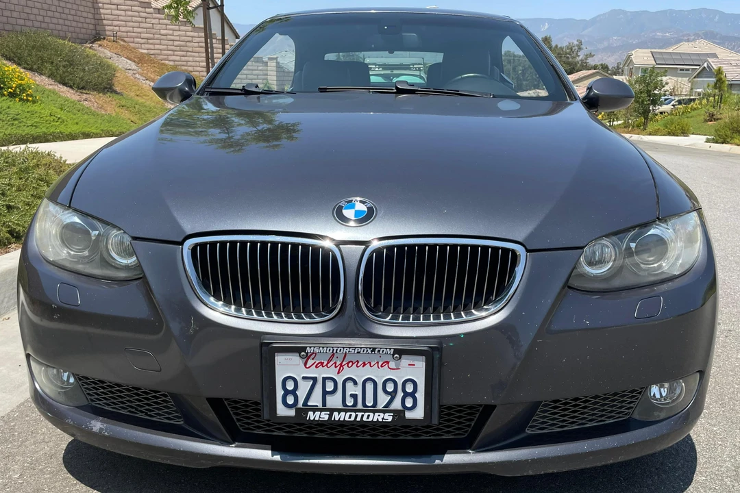 2008 BMW E93 335i Convertible - Image 2 of 31