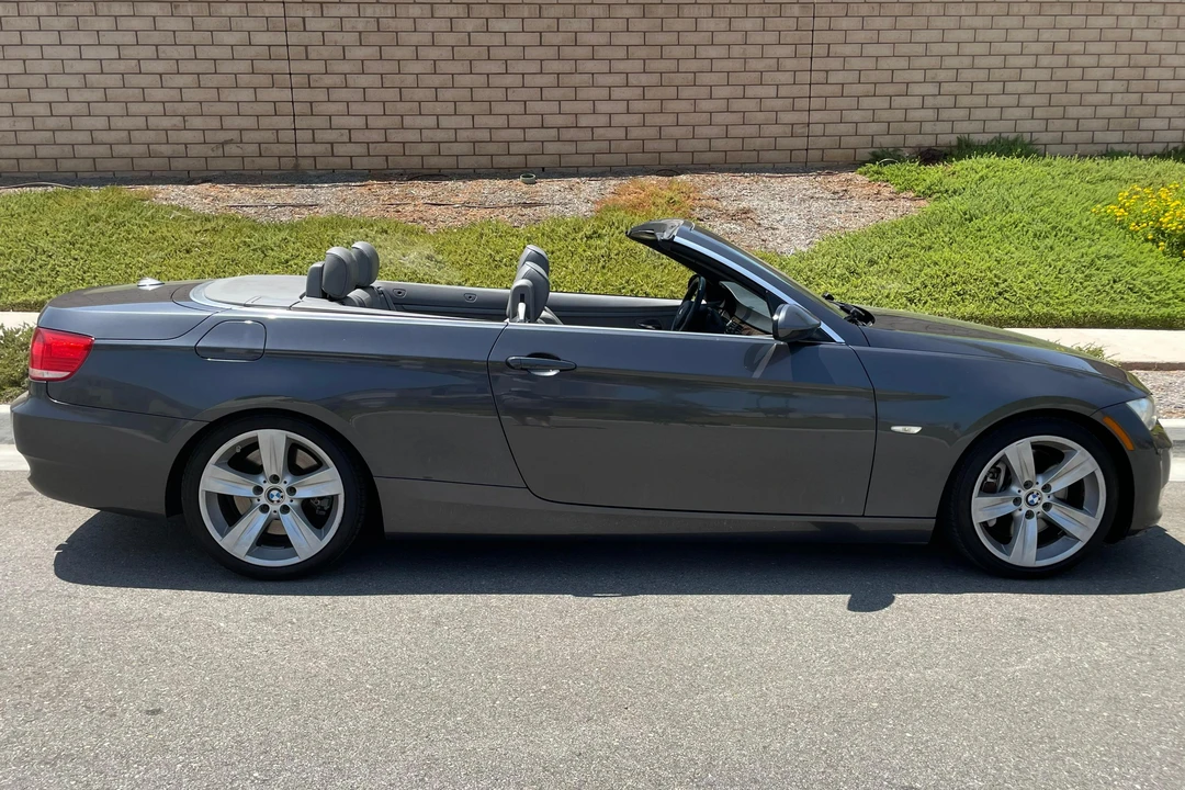 2008 BMW E93 335i Convertible - Image 3 of 31