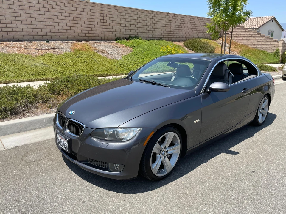 2008 BMW E93 335i Convertible - Image 16 of 31
