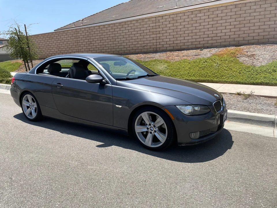 2008 BMW E93 335i Convertible - Image 26 of 31
