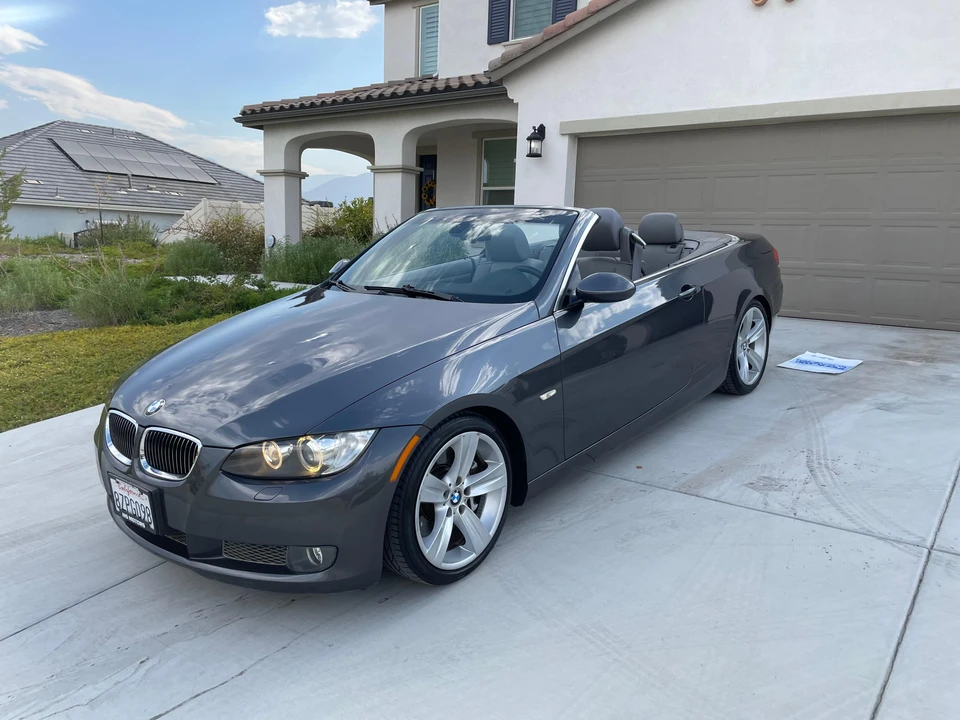 2008 BMW E93 335i Convertible - Image 8 of 31