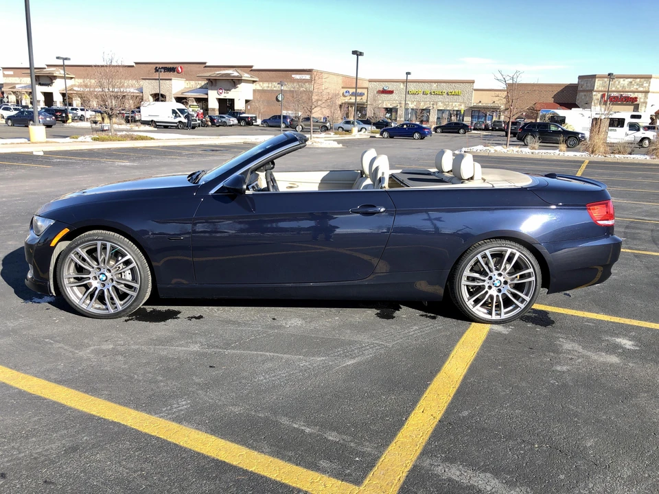 2008 BMW E93 335i Convertible - Image 8 of 31