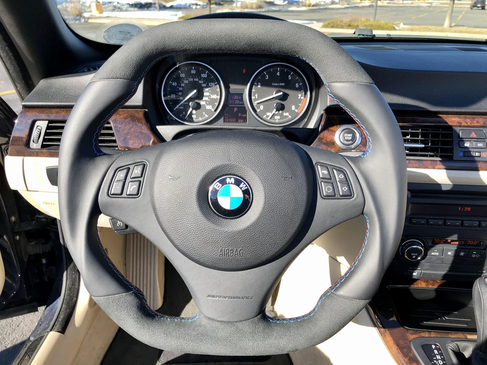 2008 BMW E93 335i Convertible - Image 26 of 31