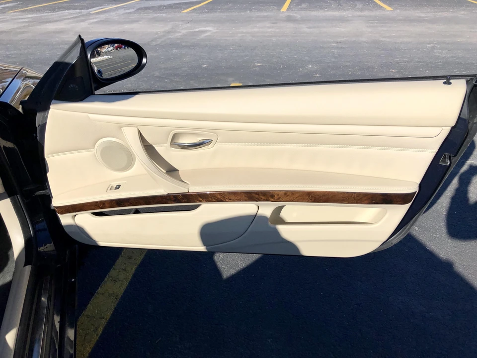 2008 BMW E93 335i Convertible - Image 31 of 31