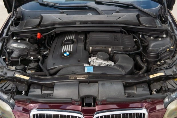 2008 BMW E93 335i Convertible - Image 6 of 7