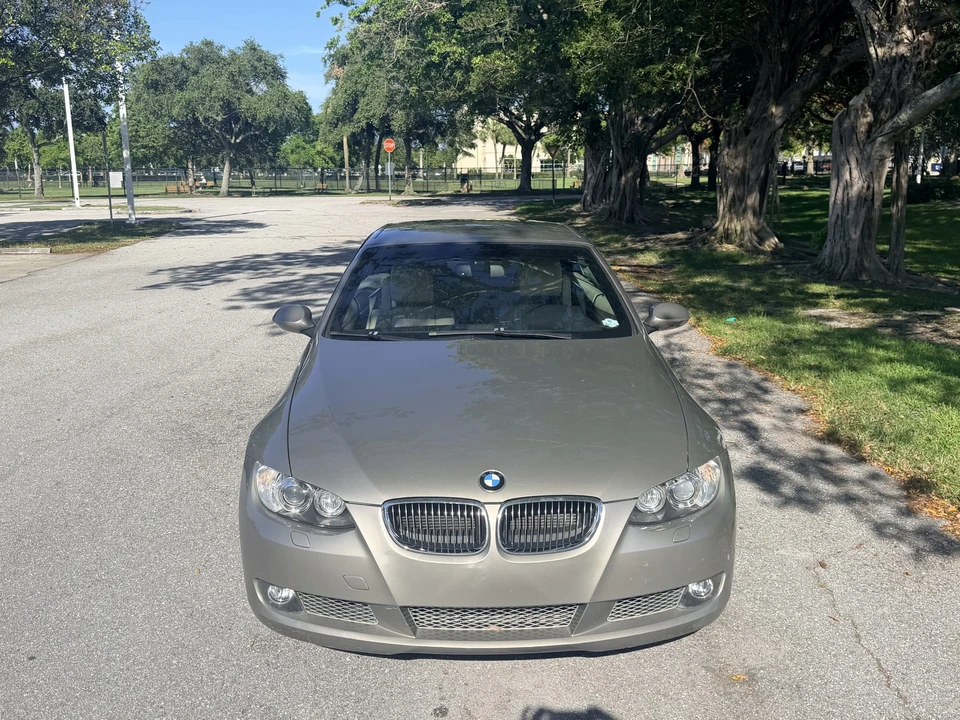 2008 BMW E93 335i Convertible - Image 15 of 31