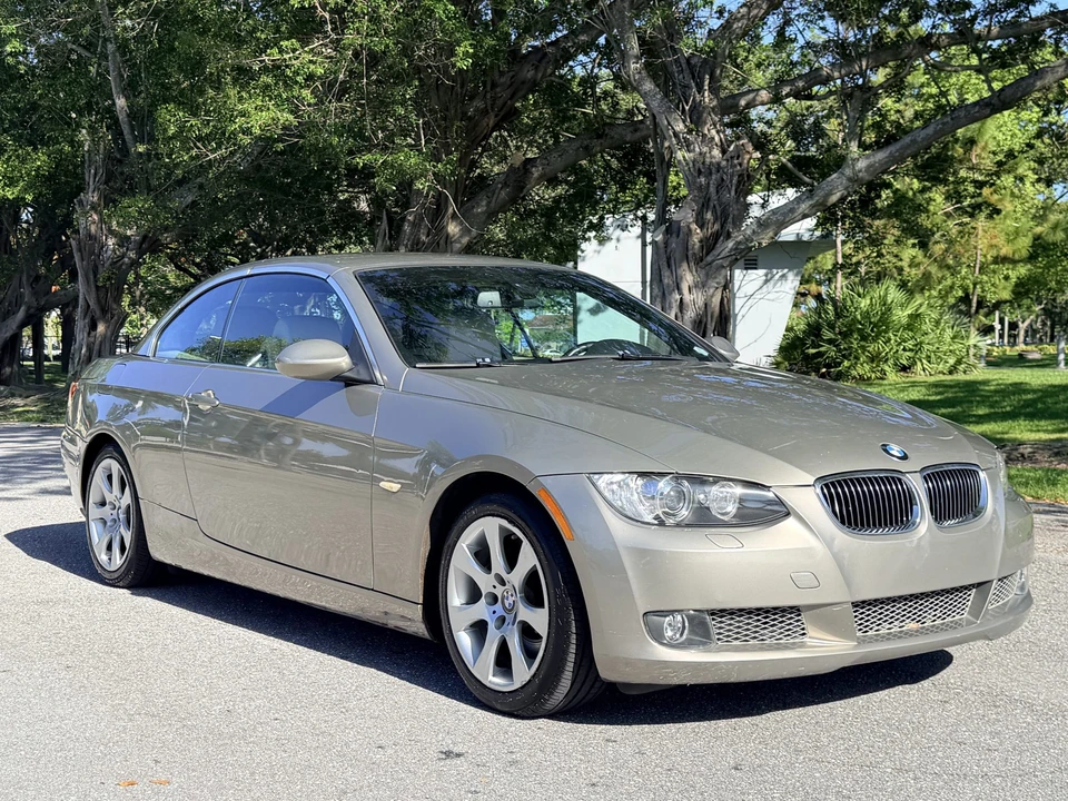 2008 BMW E93 335i Convertible - Image 13 of 31