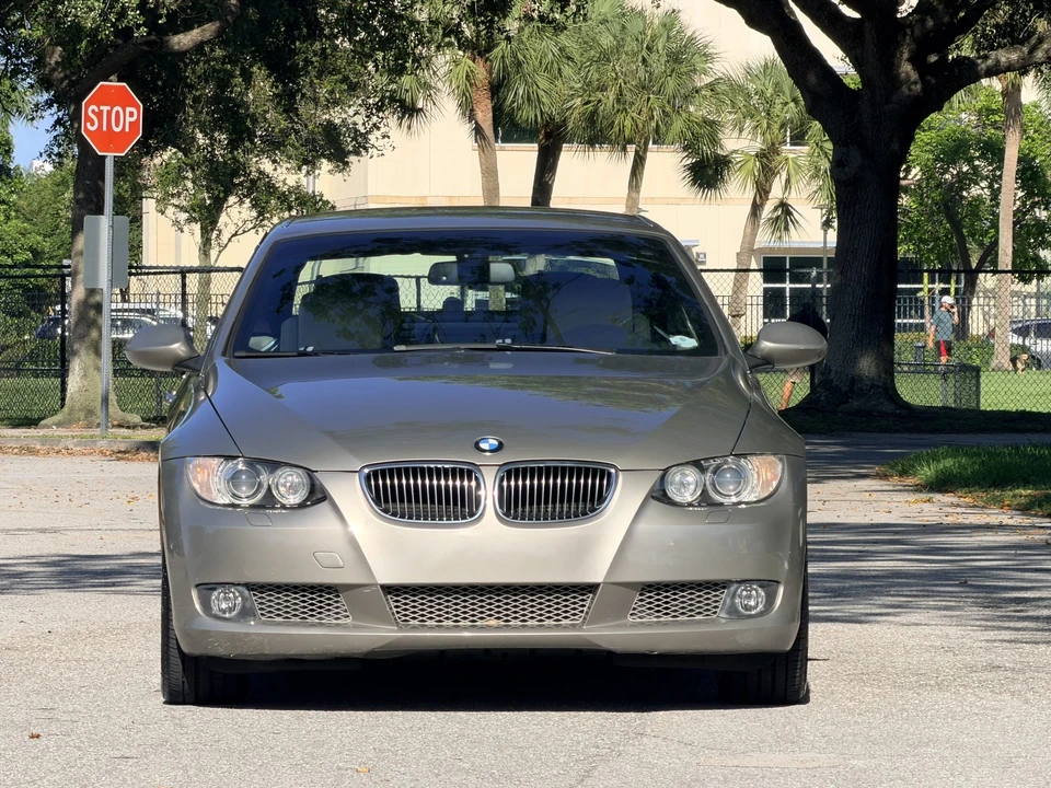 2008 BMW E93 335i Convertible - Image 17 of 31