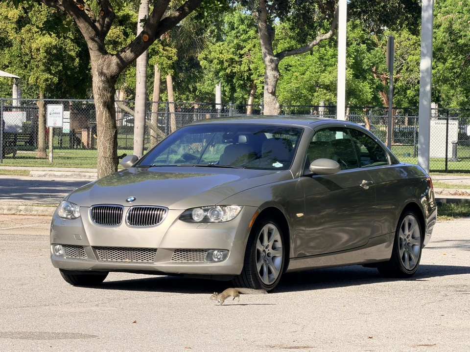 2008 BMW E93 335i Convertible - Image 19 of 31