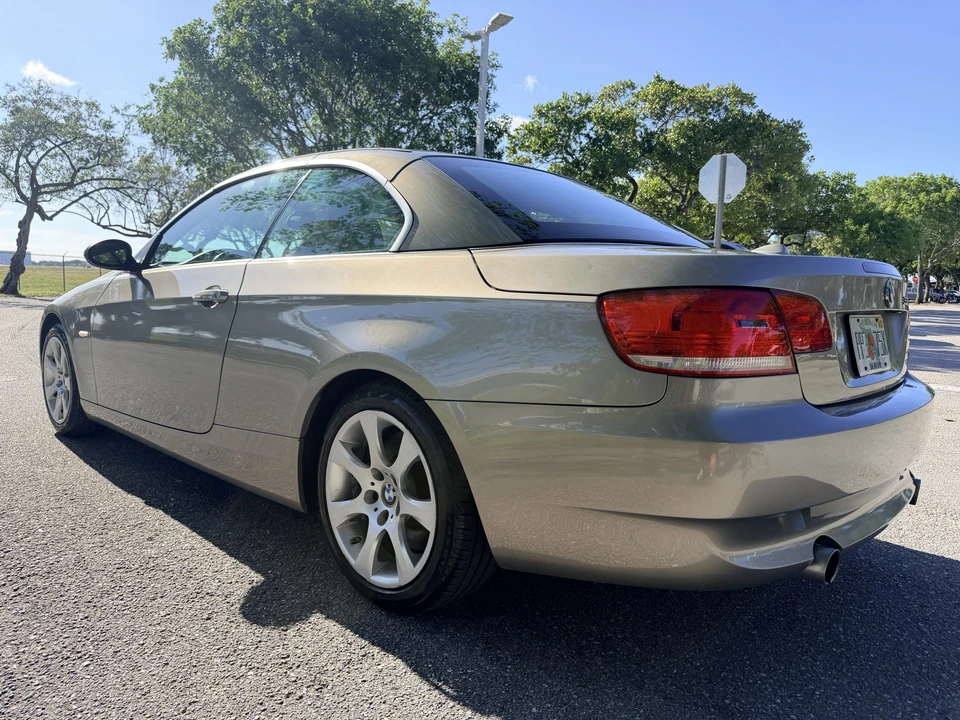 2008 BMW E93 335i Convertible - Image 23 of 31