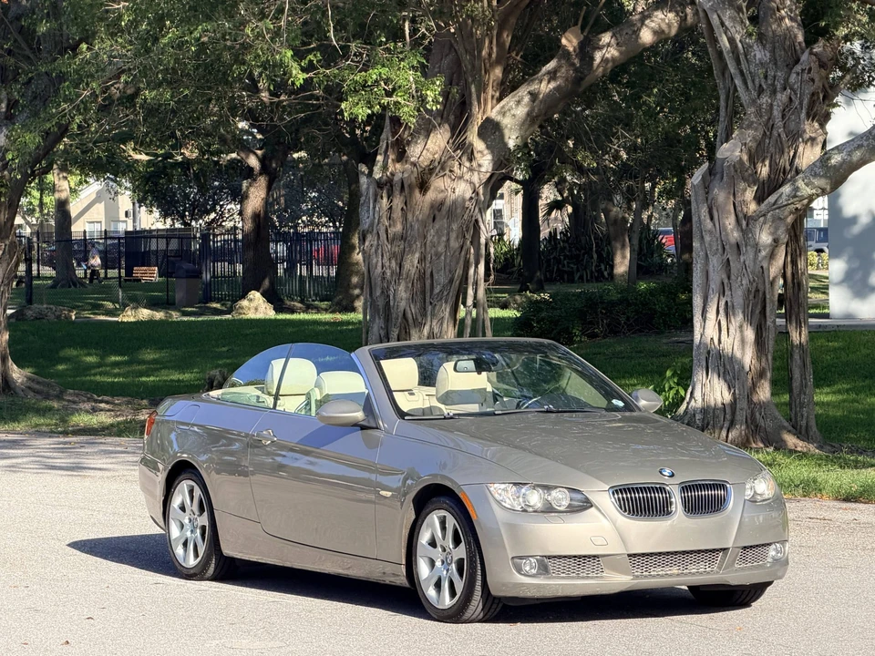 2008 BMW E93 335i Convertible - Image 3 of 31