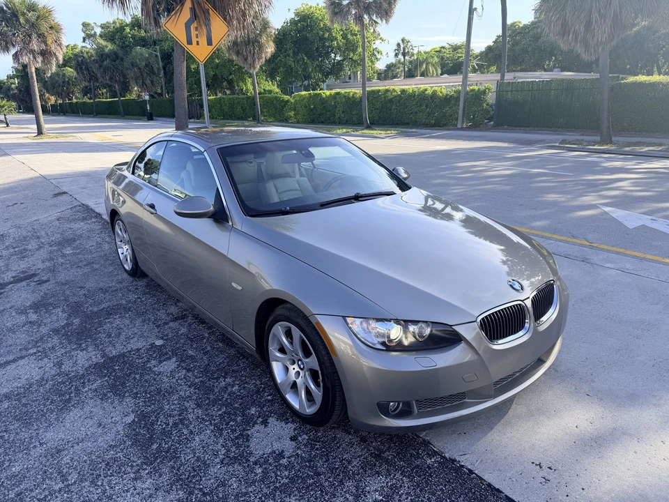 2008 BMW E93 335i Convertible - Image 10 of 31