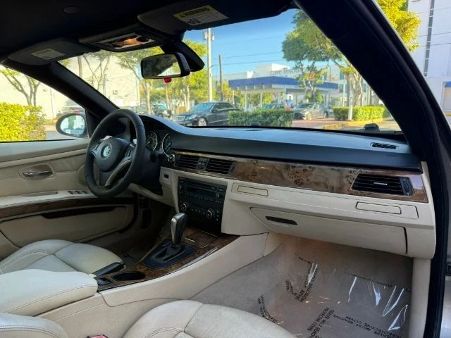 2008 BMW E93 335i Convertible - Image 15 of 21