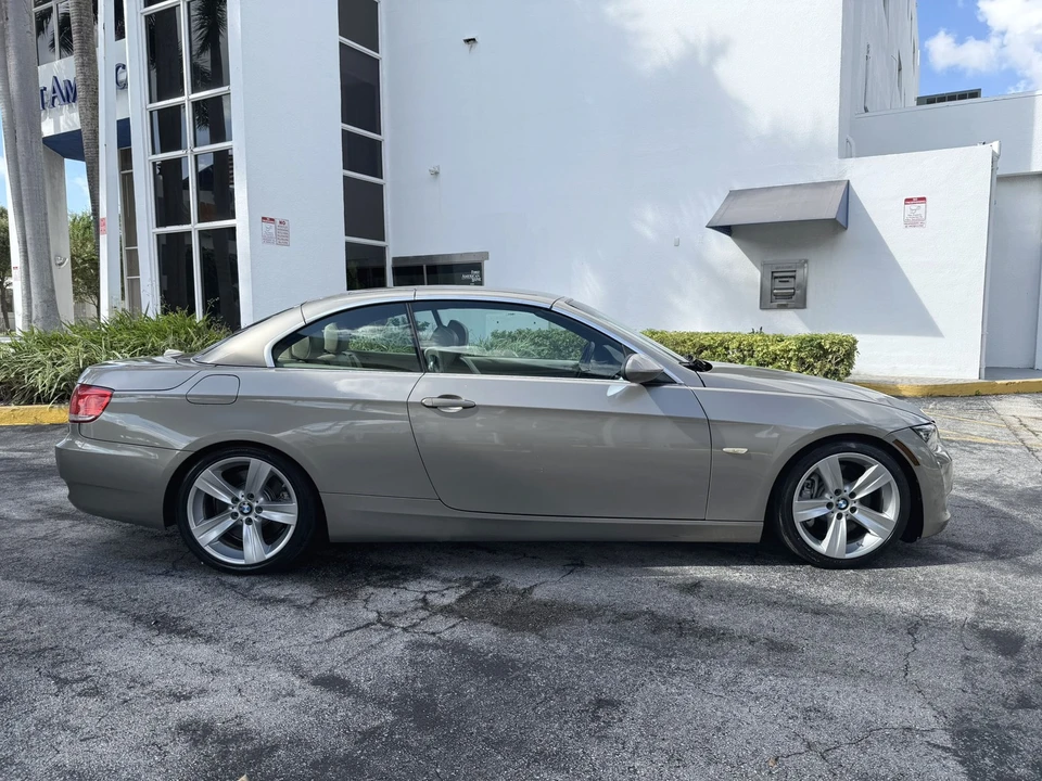 2008 BMW E93 335i Convertible - Image 6 of 15