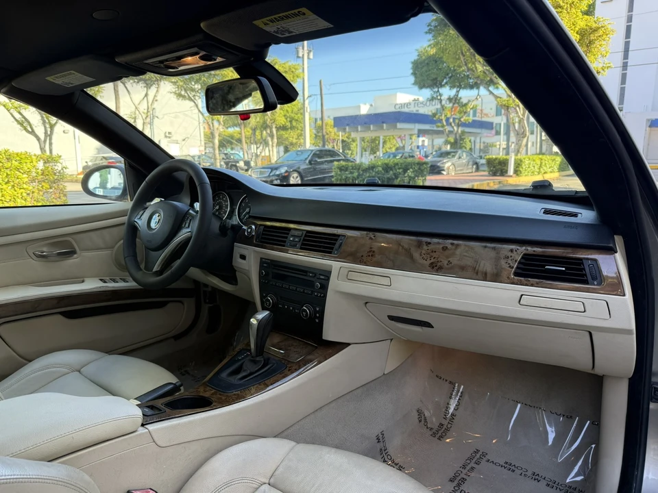 2008 BMW E93 335i Convertible - Image 15 of 15