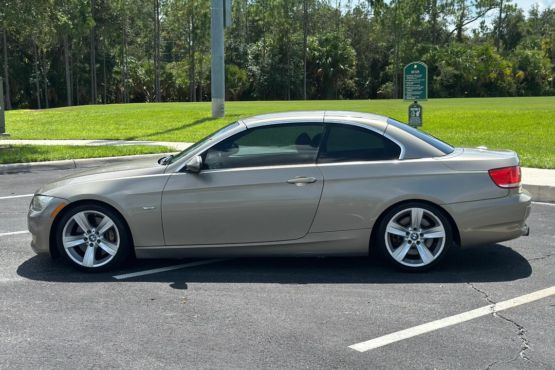 2008 BMW E93 335i Convertible - Image 3 of 31