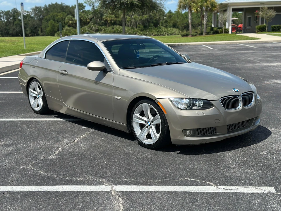2008 BMW E93 335i Convertible - Image 19 of 31