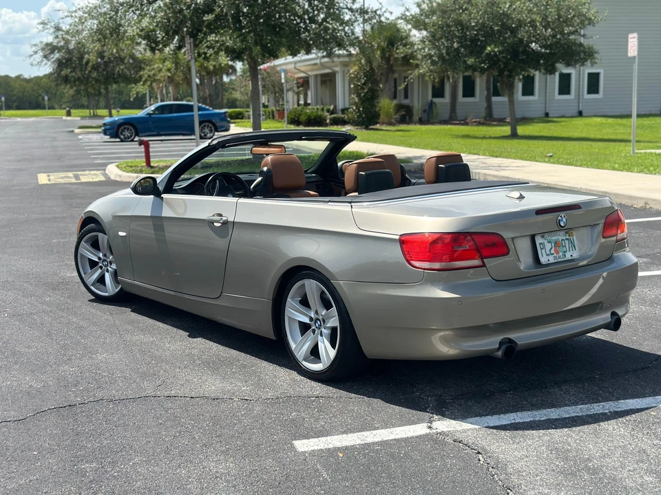 2008 BMW E93 335i Convertible - Image 7 of 31
