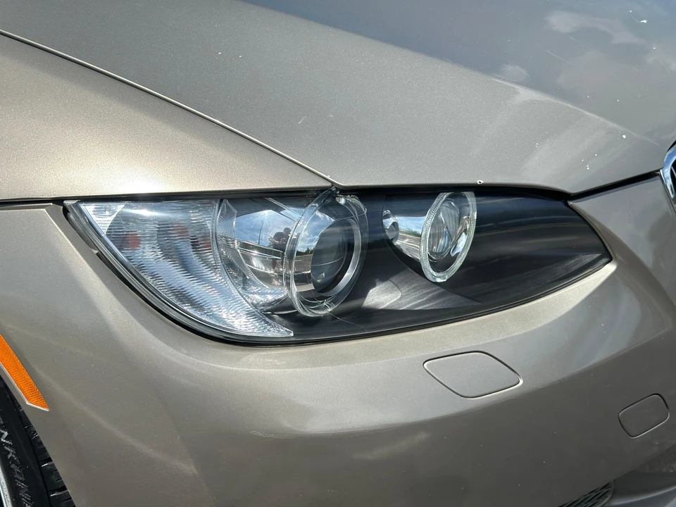 2008 BMW E93 335i Convertible - Image 21 of 31