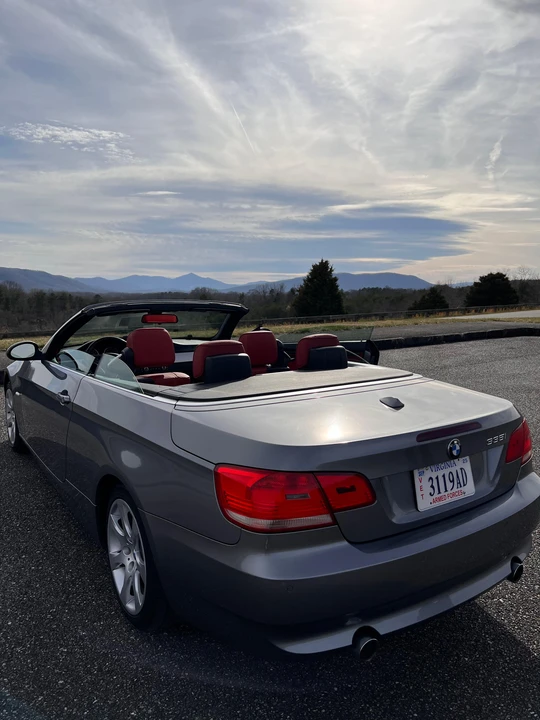 2008 BMW E93 335i Convertible - Image 16 of 31