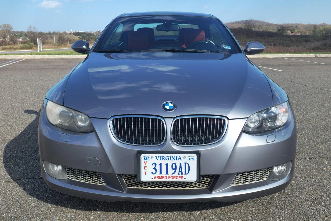 2008 BMW E93 335i Convertible - Image 2 of 31