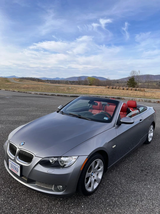 2008 BMW E93 335i Convertible - Image 10 of 31