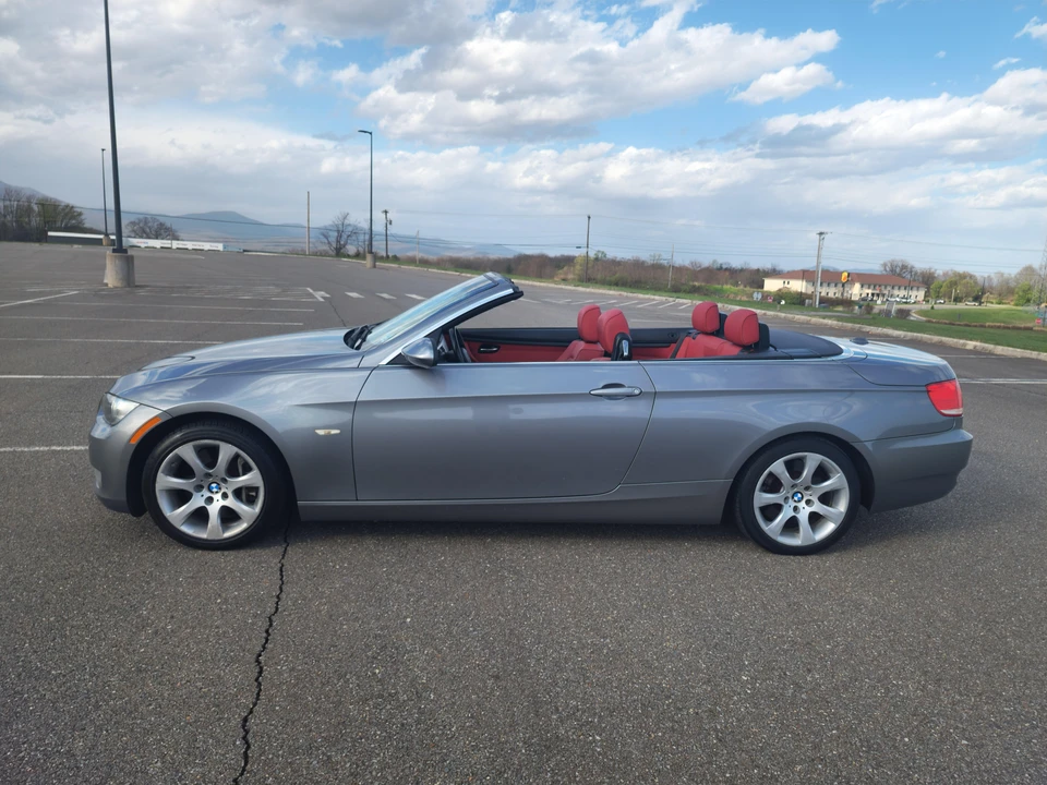 2008 BMW E93 335i Convertible - Image 13 of 31