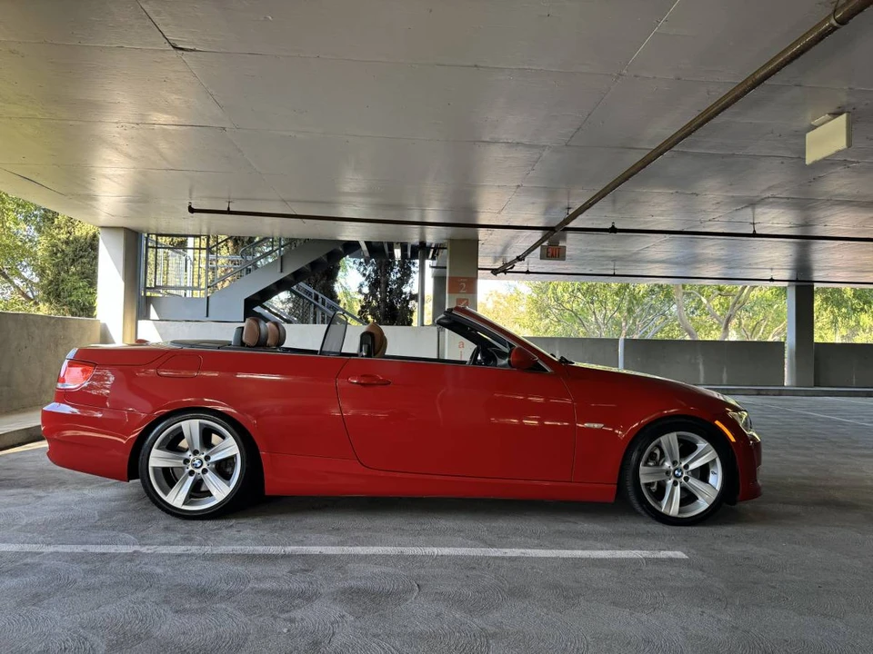2008 BMW E93 335i Convertible - Image 16 of 23