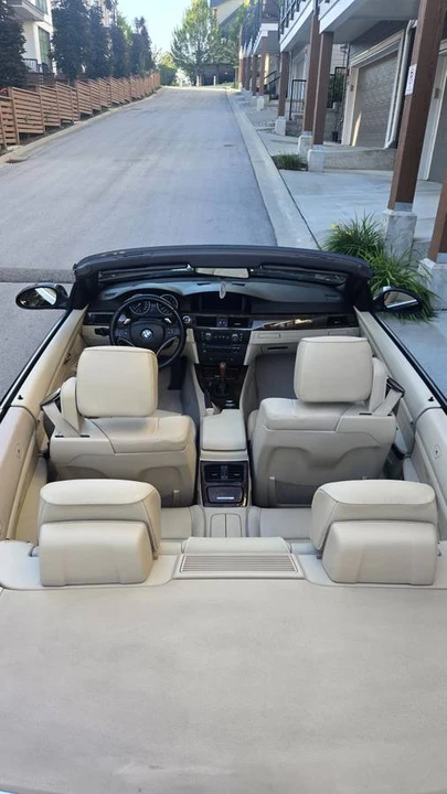 2008 BMW E93 335i Convertible - Image 19 of 20