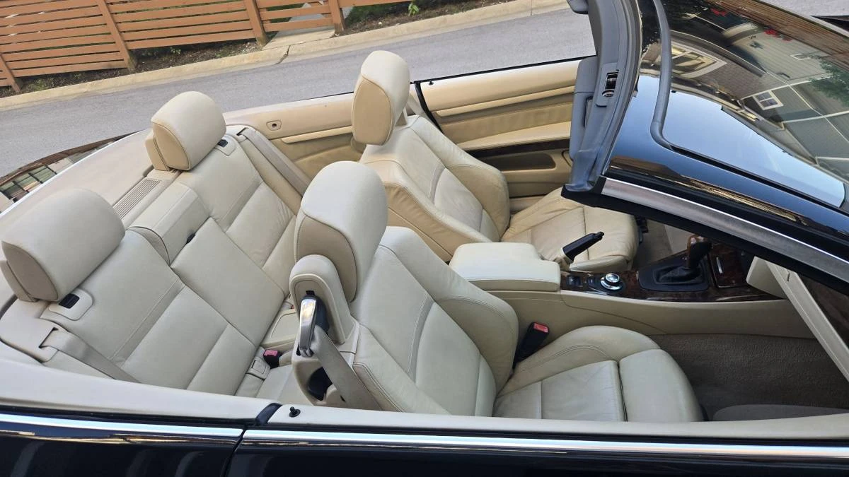 2008 BMW E93 335i Convertible - Image 17 of 20