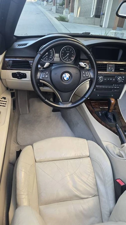 2008 BMW E93 335i Convertible - Image 16 of 20