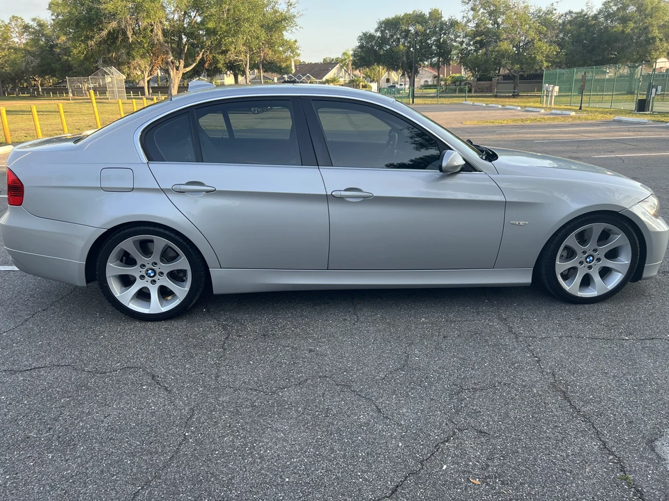 2008 BMW E90 335i Sedan - Image 11 of 31