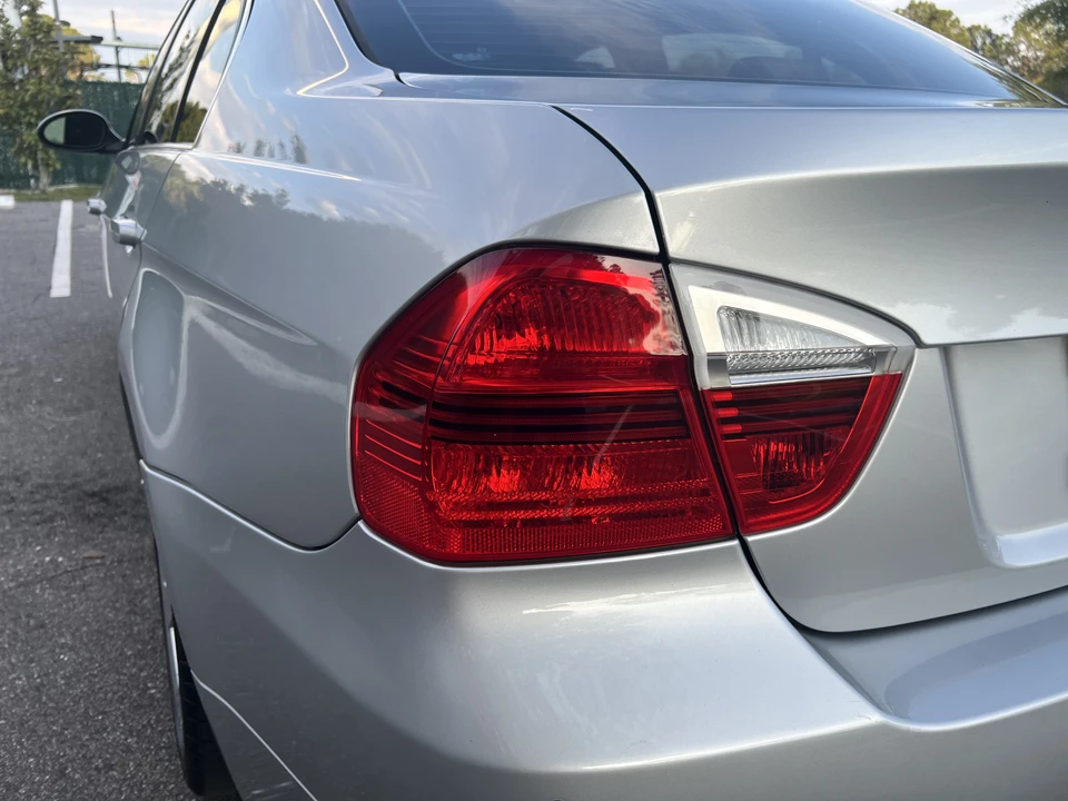 2008 BMW E90 335i Sedan - Image 16 of 31