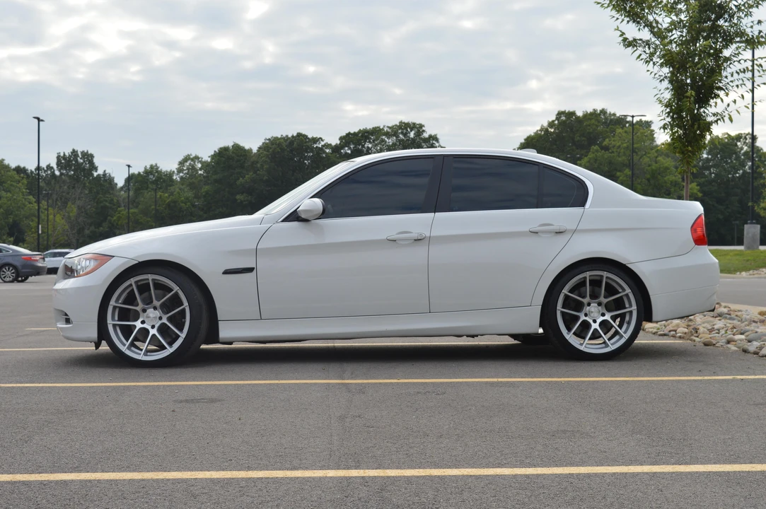 2008 BMW E90 335i Sedan - Image 9 of 31