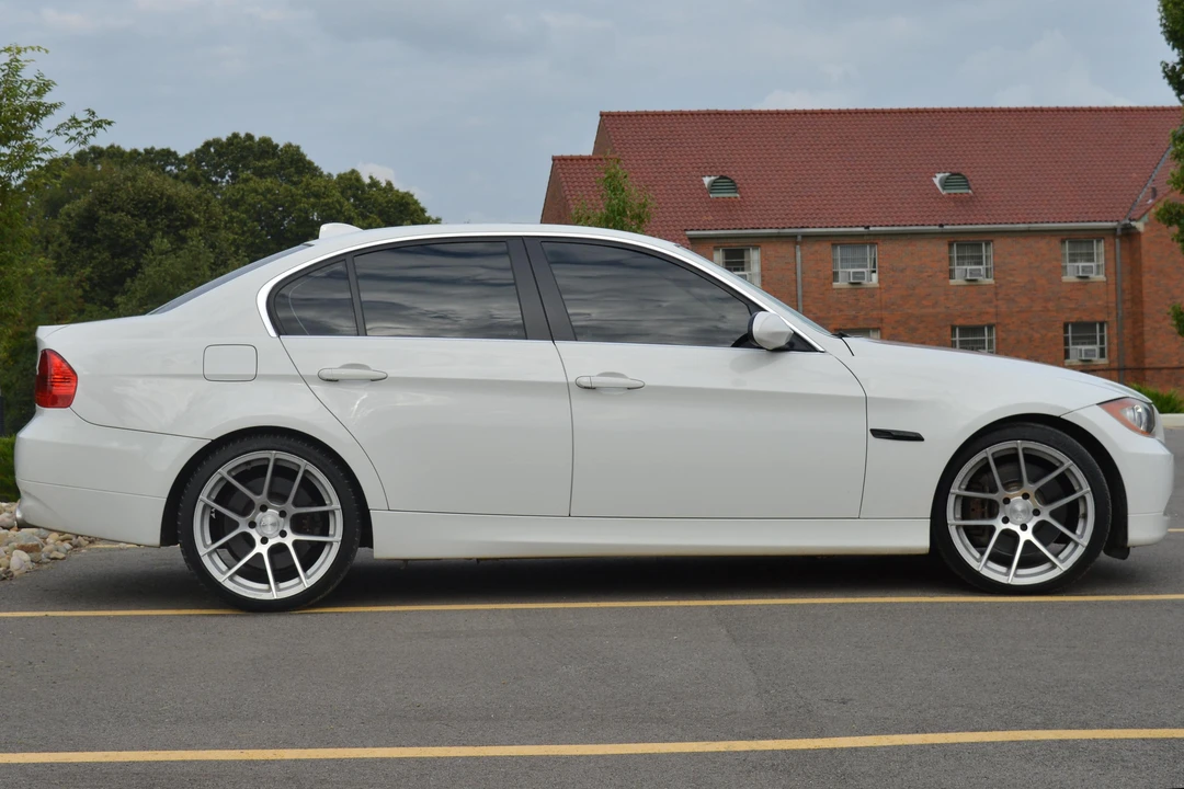 2008 BMW E90 335i Sedan - Image 3 of 31