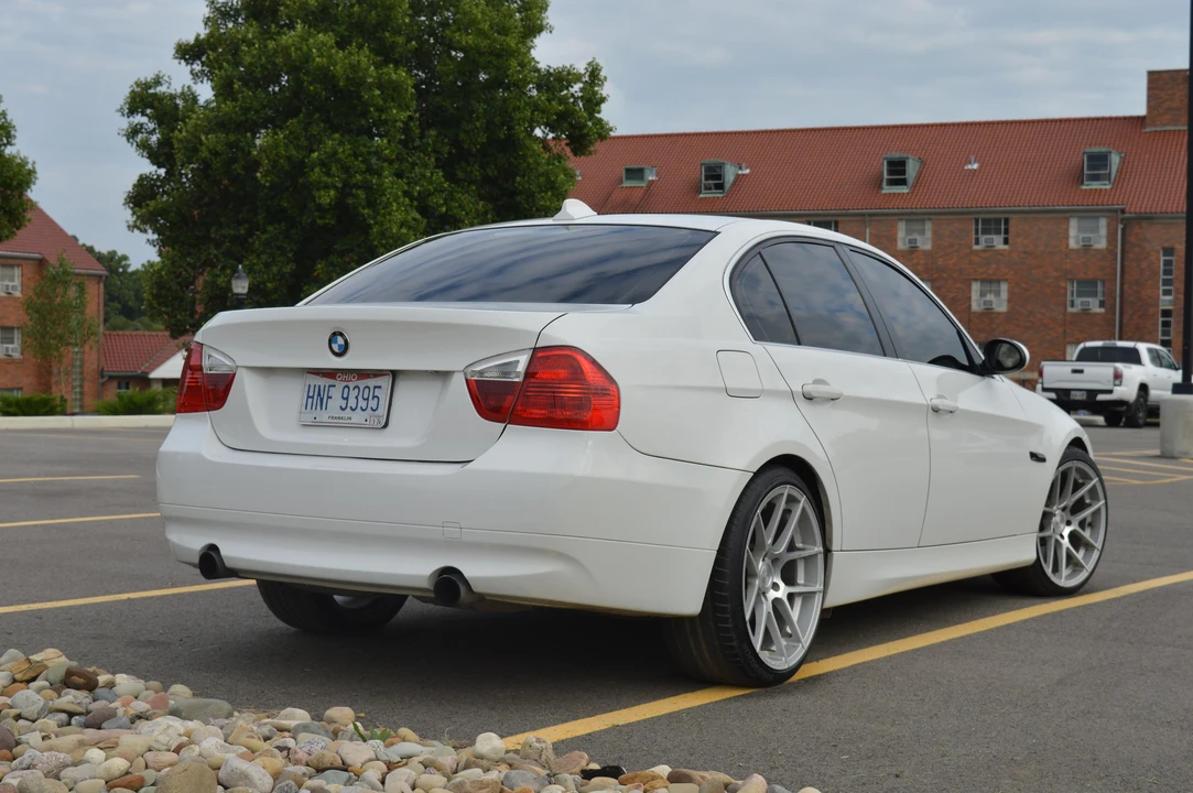2008 BMW E90 335i Sedan - Image 13 of 31