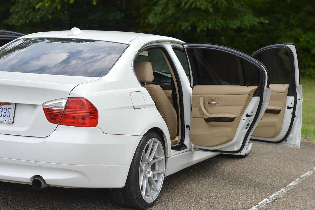 2008 BMW E90 335i Sedan - Image 19 of 31