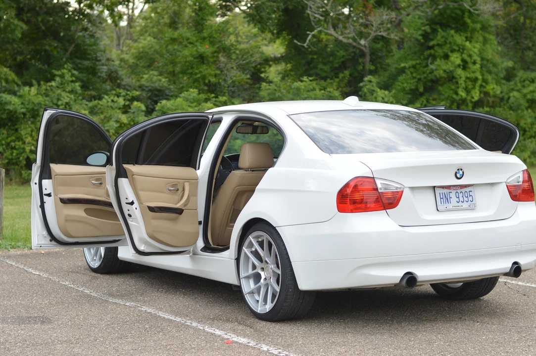 2008 BMW E90 335i Sedan - Image 16 of 31