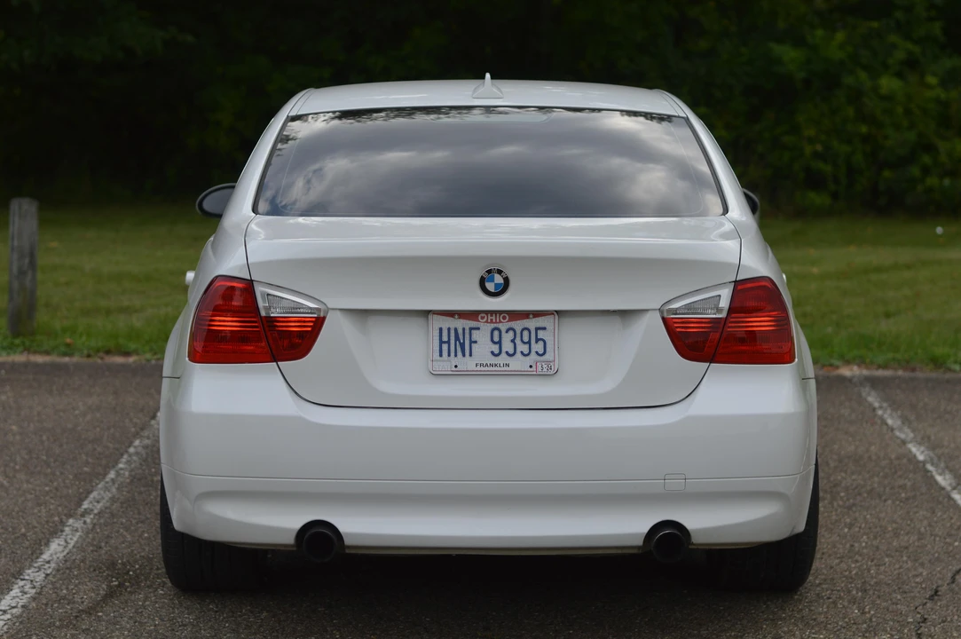 2008 BMW E90 335i Sedan - Image 10 of 31