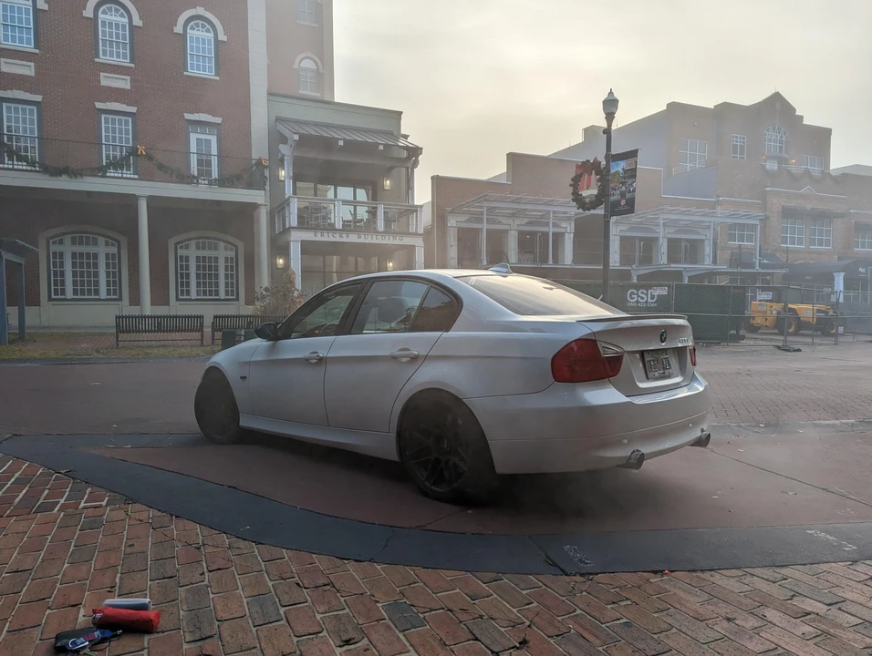 2008 BMW E90 335i Sedan - Image 9 of 31